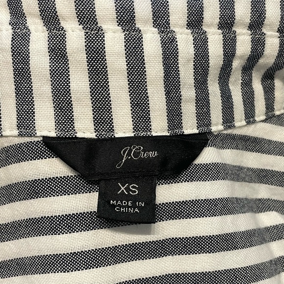 J. Crew Short Sleeve Button-Up Shirt in Stripe - Picture 5 of 5